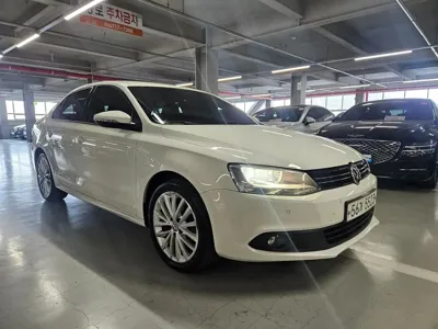 Volkswagen Jetta · 2014 год