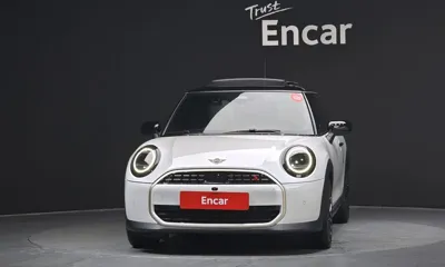 MINI Cooper 2025, 9965 км, за 32590000 KRW