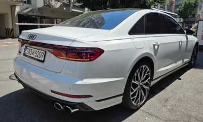 Audi S8 2023, 17932 км, за 139900000 KRW
