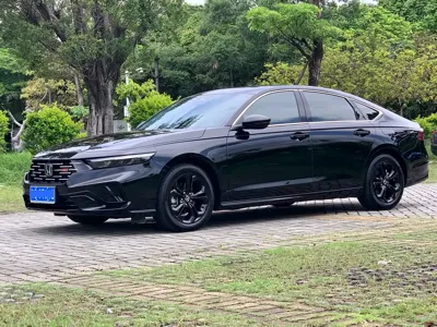 Honda Accord · 2025 год