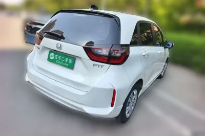 Honda Fit 2023, 22500 км, за 69475.25 CNY