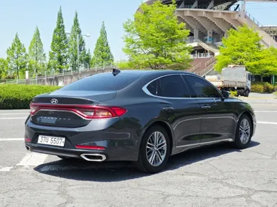 Hyundai Grandeur 2018, 96600 км, за 14950000 KRW