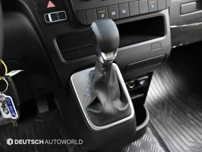 Hyundai Staria 2025, 7200 км, за 25800000 KRW - фото 9