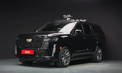 Cadillac Escalade · 2022 год