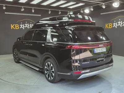 Kia Canival 2023, 58000 км, за 36500000 KRW
