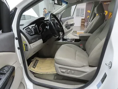 Kia Canival 2018, 247042 км, за 6000000 KRW - фото 8