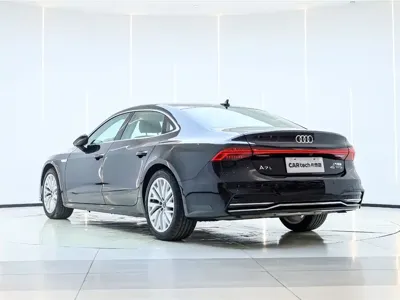 Audi A7L 2024, 62699 км, за 240000 CNY - фото 7