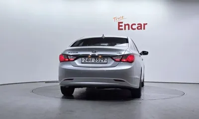 Hyundai Sonata 2010, 86116 км, за 4000000 KRW
