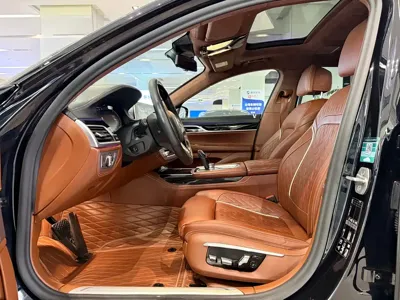 BMW 7 Series 2020, 95000 км, за 358800 CNY - фото 6