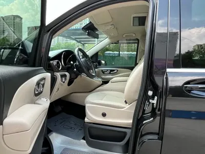 Mercedes-Benz V-Class 2022, 100000 км, за 199800 CNY - фото 13