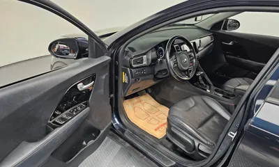 Kia Niro 2017, 94358 км, за 12500000 KRW - фото 10