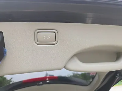 Kia Canival 2017, 139610 км, за 12500000 KRW - фото 12