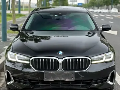 BMW 5 Series 2021, 122000 км, за 188000 CNY