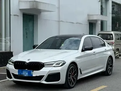 BMW 5 Series 2023, 45000 км, за 278000 CNY - фото 1