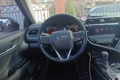 Toyota Camry 2019, 125900 км, за 81448.13 CNY - фото 10
