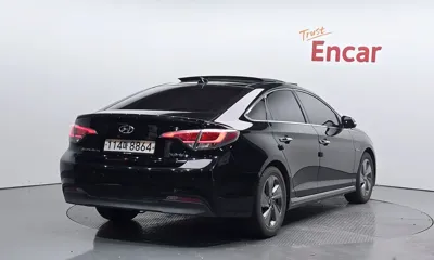 Hyundai Sonata 2015, 107006 км, за 12300000 KRW