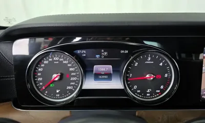 Mercedes-Benz E-Class 2019, 163983 км, за 19200000 KRW - фото 8