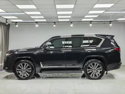 Lexus LX 2024, 45000 км, за 935000 CNY