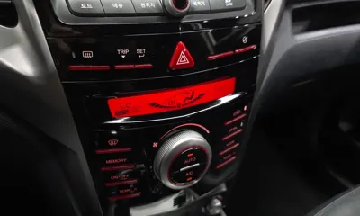KG_Mobility_Ssangyong TIBOLI 2015, 116475 км, за 5600000 KRW - фото 17