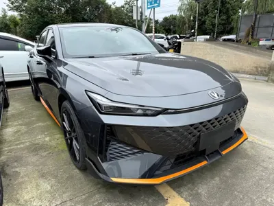 Changan UNI-V 2024, 18000 км, за 72200 CNY