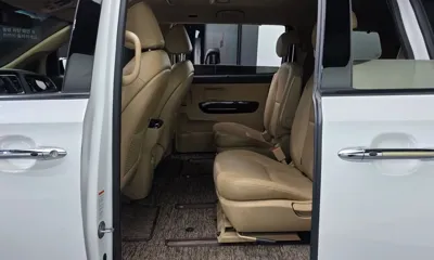 Kia Canival 2018, 181892 км, за 9900000 KRW - фото 12