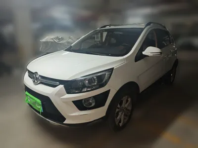 BAIC Senova X25 2015, 36300 км, за 24033.54 CNY - фото 1