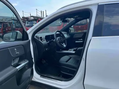 Mercedes-Benz GLA 2021, 20000 км, за 168000 CNY