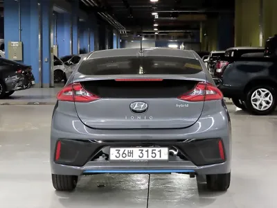 Hyundai Ioniq 2017, 77561 км, за 12000000 KRW
