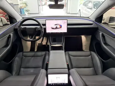 Tesla Model Y 2025, 19000 км, за 223800 CNY - фото 7