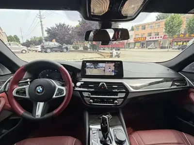 BMW 5 Series 2022, 90000 км, за 162800 CNY - фото 9