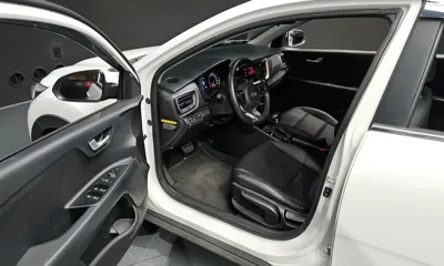 Kia Stonic 2018, 66981 км, за 11000000 KRW - фото 10