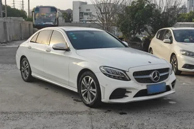Mercedes-Benz C-Class 2019, 28200 км, за 121554.49 CNY