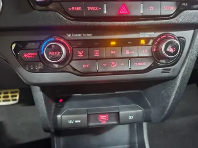 Kia Niro 2019, 278080 км, за 11500000 KRW - фото 18