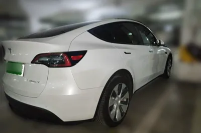 Tesla Model Y 2022, 56600 км, за 175113.15 CNY