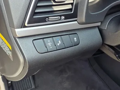 Hyundai Avante 2018, 135867 км, за 8900000 KRW - фото 12
