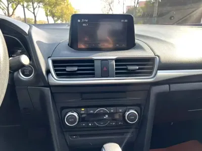 Mazda 3 Axela 2017, 100000 км, за 34900 CNY