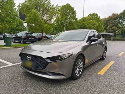 Mazda 3 Axela · 2021 год