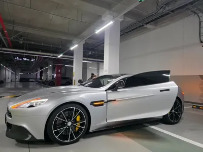 Astonmartin Vanquish · 2016 год
