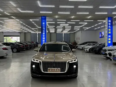 Hongqi Hongqi H9 2022, 53000 км, за 128800 CNY