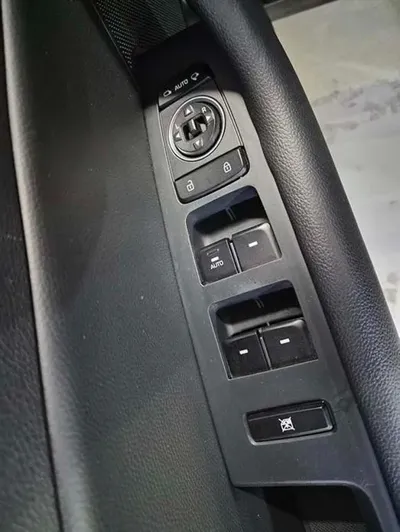 Hyundai Sonata 2018, 115801 км, за 9500000 KRW - фото 18