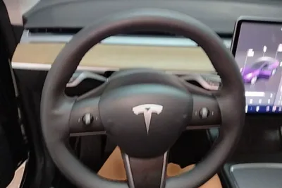 Tesla Model Y 2022, 61800 км, за 170531.19 CNY - фото 18