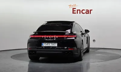 Porsche Panamera 2025, 4488 км, за 184990000 KRW