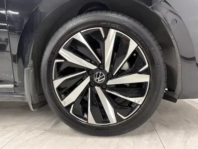 Volkswagen Passat 2022, 41000 км, за 107800 CNY - фото 15