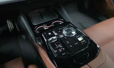 BMW 5-Series 2025, 14569 км, за 89500000 KRW - фото 9