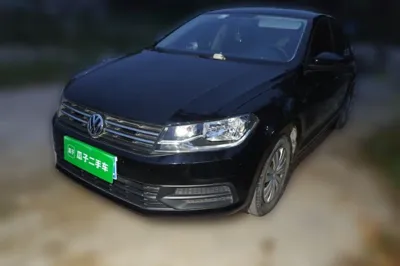 Volkswagen Santana 2019, 59900 км, за 31304.65 CNY - фото 1
