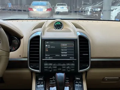 Porsche Cayenne 2013, 160000 км, за 109000 CNY - фото 6