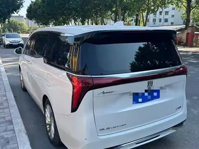 Buick Century 2024, 48000 км, за 349000 CNY