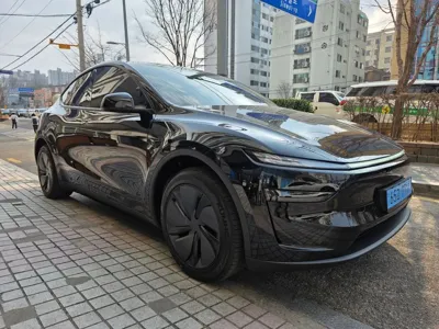 Tesla Model Y 2026, 932 км, за 35540000 KRW