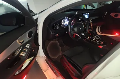 Mercedes-Benz C-Class 2017, 138500 км, за 93832.37 CNY - фото 17