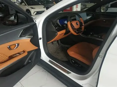 BYD Han 2022, 32400 км, за 92300 CNY - фото 9